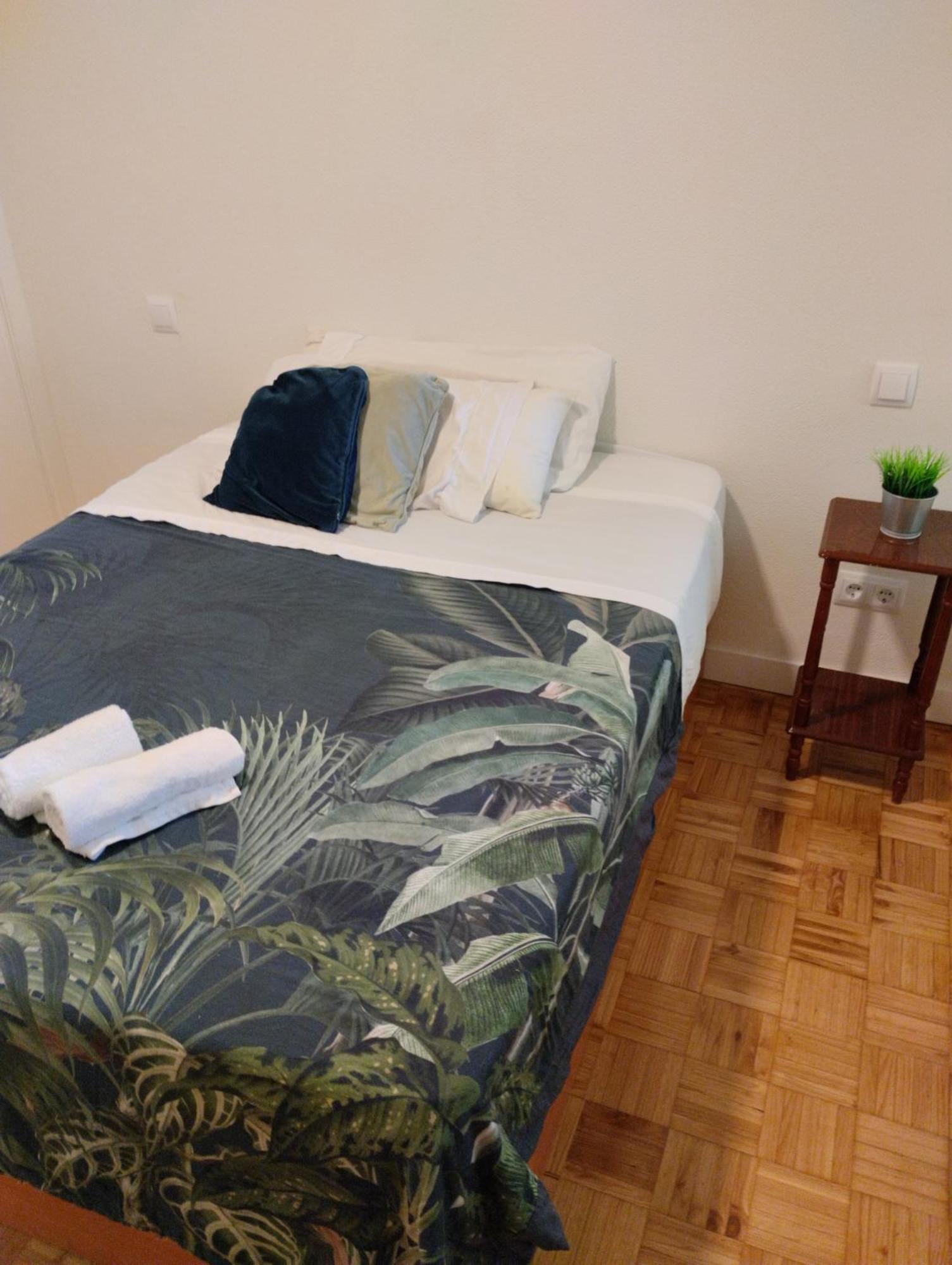Habitacion Confort En Chamartin Madrid Eksteriør bilde