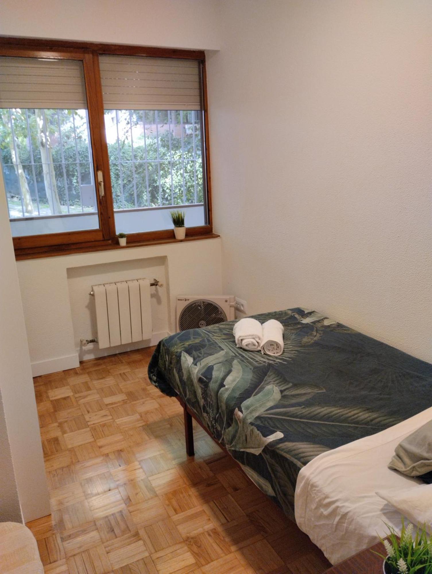 Habitacion Confort En Chamartin Madrid Eksteriør bilde